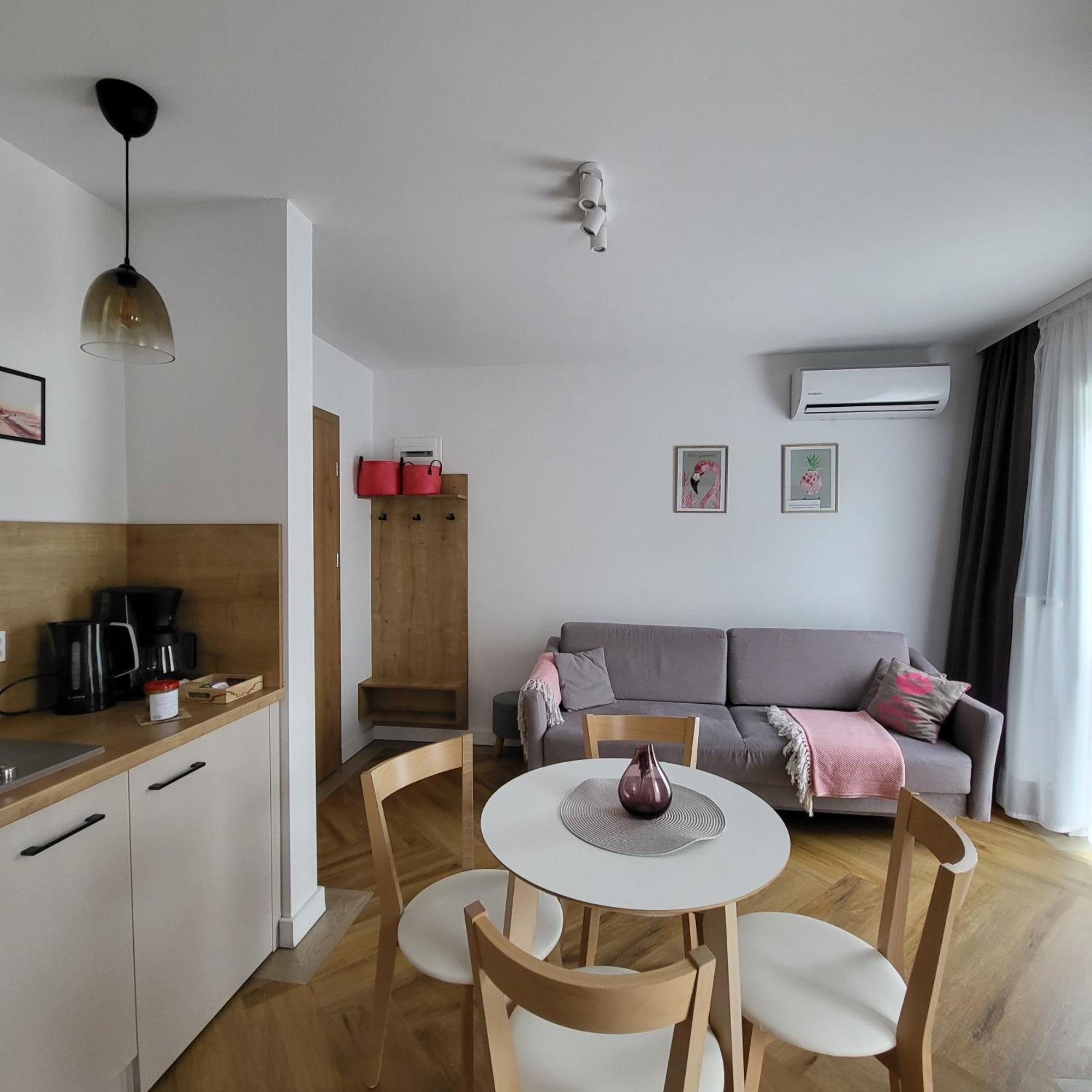 Apartamenty Julia APARTAMENTY OZONOWANE Ustronie Morskie Bagian luar foto