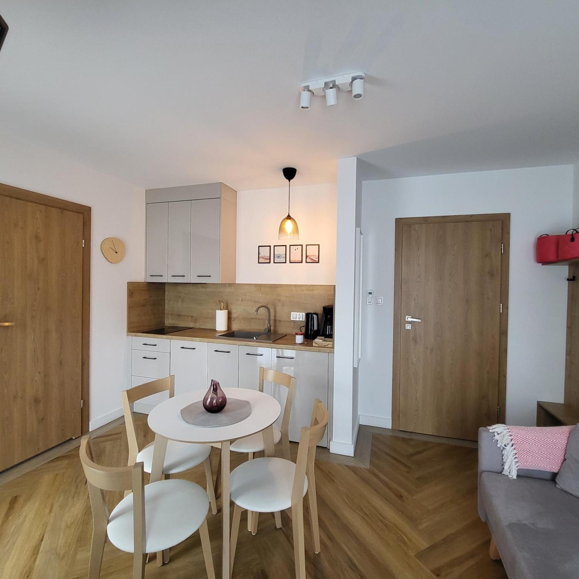 Apartamenty Julia APARTAMENTY OZONOWANE Ustronie Morskie Bagian luar foto
